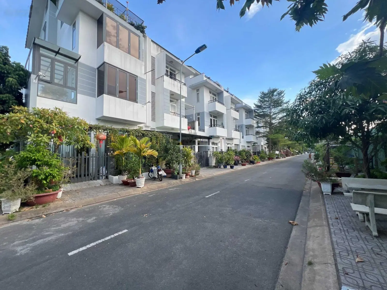 Chính chủ gửi lô đất nền ngang 7m x19 KDC Gia Hoà Phước Long B, Q9