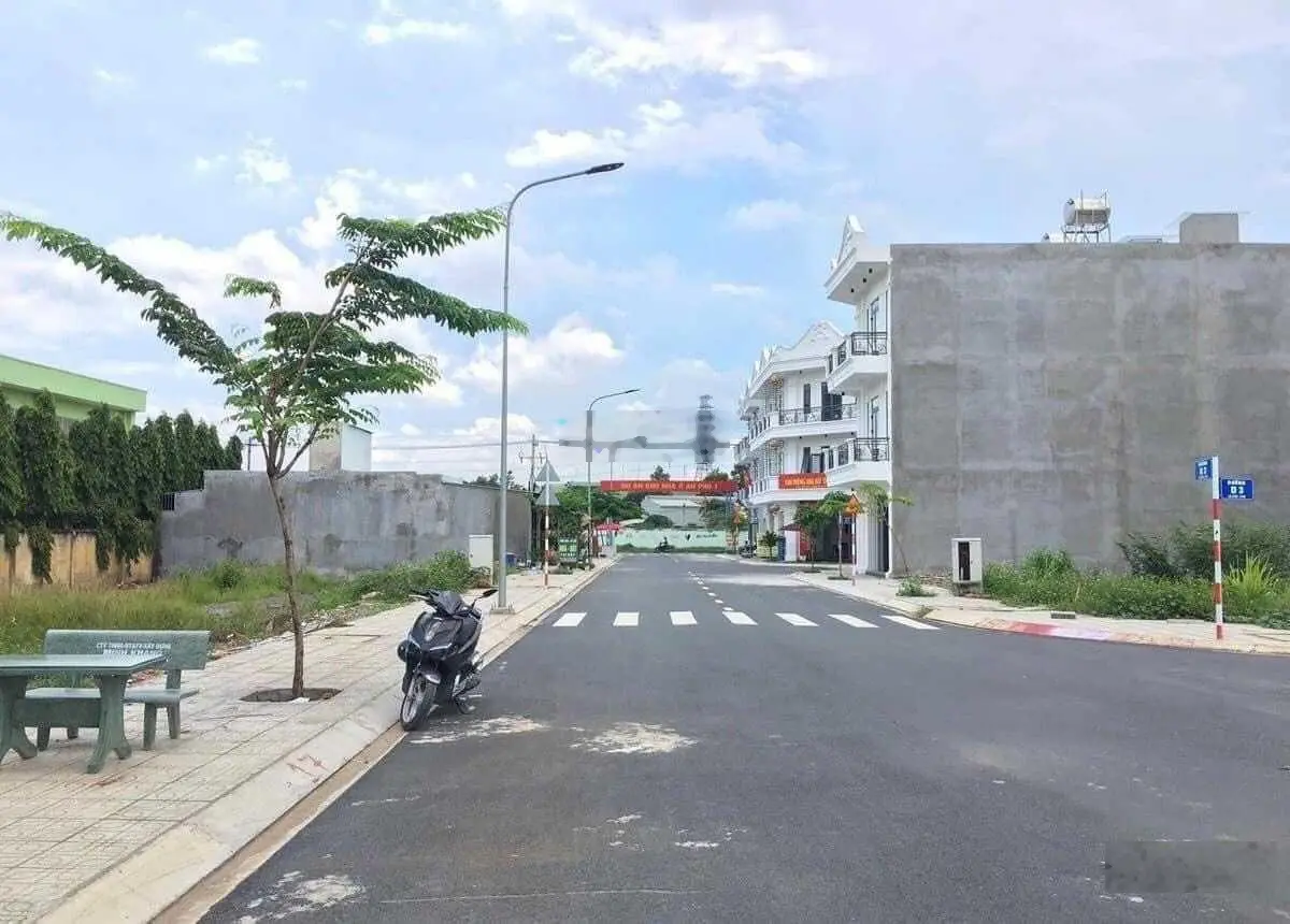 Kẹt ngân hàng bán lỗ lô đất đối diện Đại học Mở CS2 TP. HCM, sát bên Big C Biên Hòa