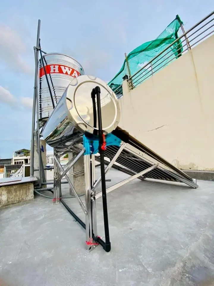 Định cư nước ngoài cần bán gấp ra căn Nguyễn Hữu Thọ, P. Tân Hưng, Q7, 77m2,giá 2tỷ5 sổ hồng riêng