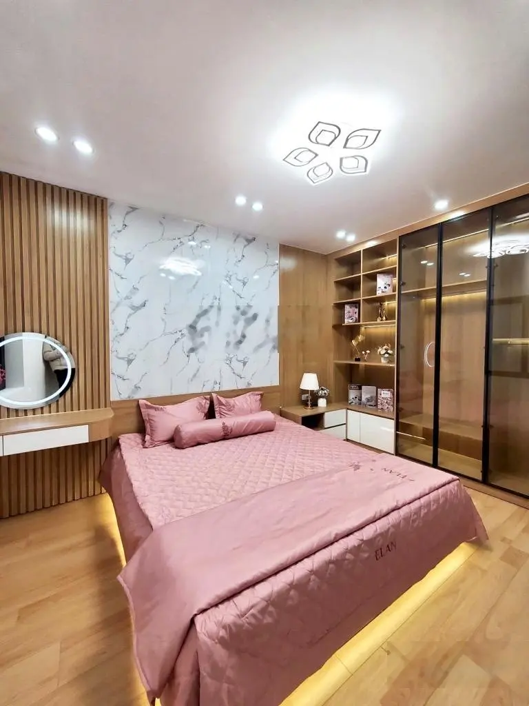 Chưa bao giờ mua nhà lại dễ như lúc này - bán nhà Lò Đúc - 1 nhà ra phố - kinh doanh