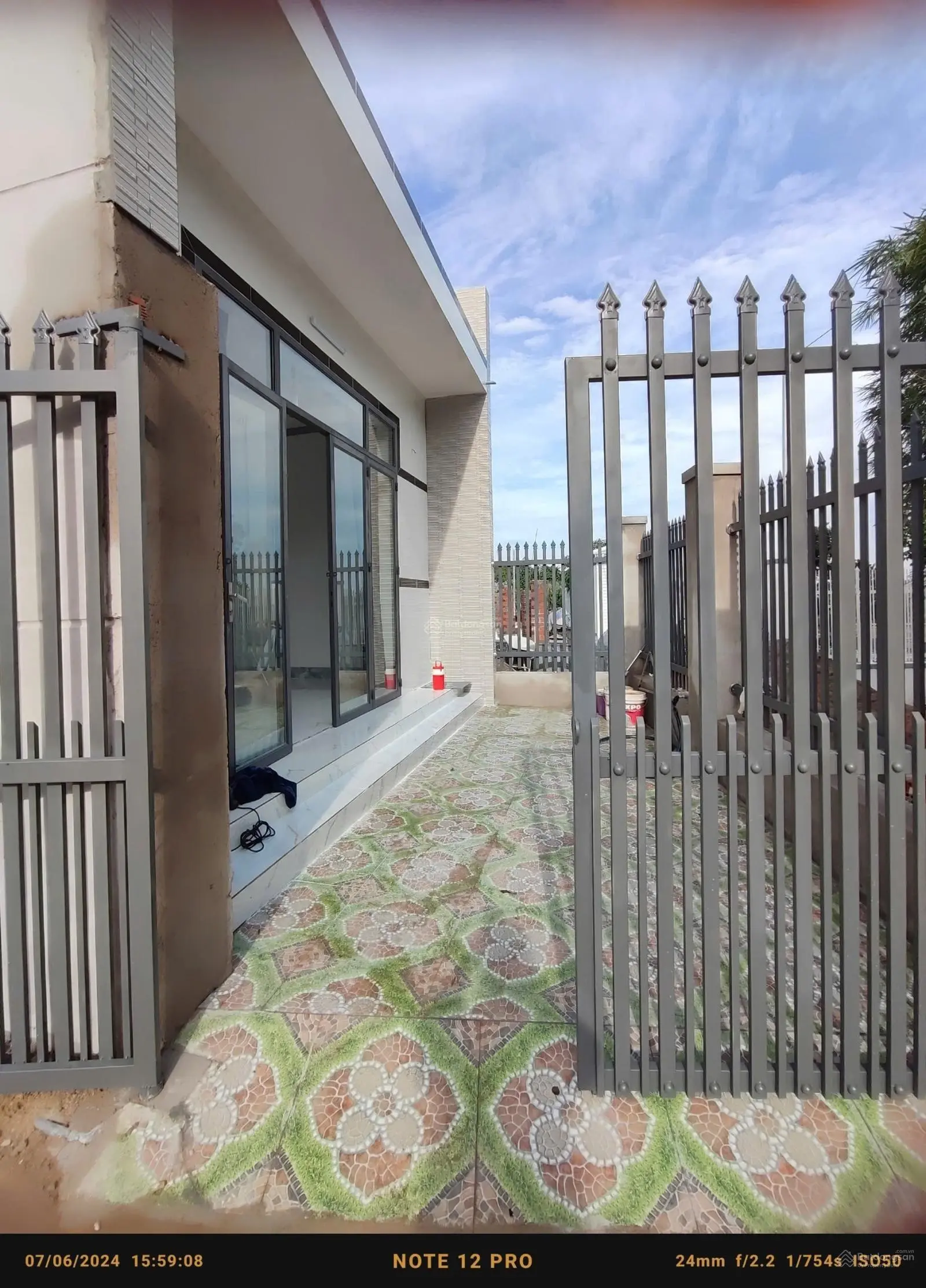 Nhà góc hai MT đường bê tông 4m xe hơi 1,3 tỷ VND tại phố Hai Bà Trưng, Đất Đỏ, Bà Rịa Vũng Tàu
