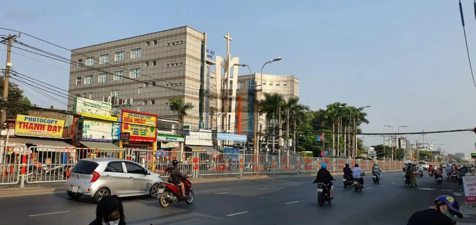 Bán đất Mặt tiền đường số 7 dt (5,4 x22) cạnh Đh luật, nhà thờ Fatima