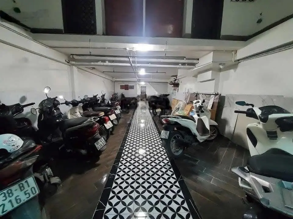 Ra lộc ngay khi sang tên. CCMN Trương Định 100m2 * 7 tầng * 36 PN. Doanh thu đạt gần 1.8 tỷ / năm