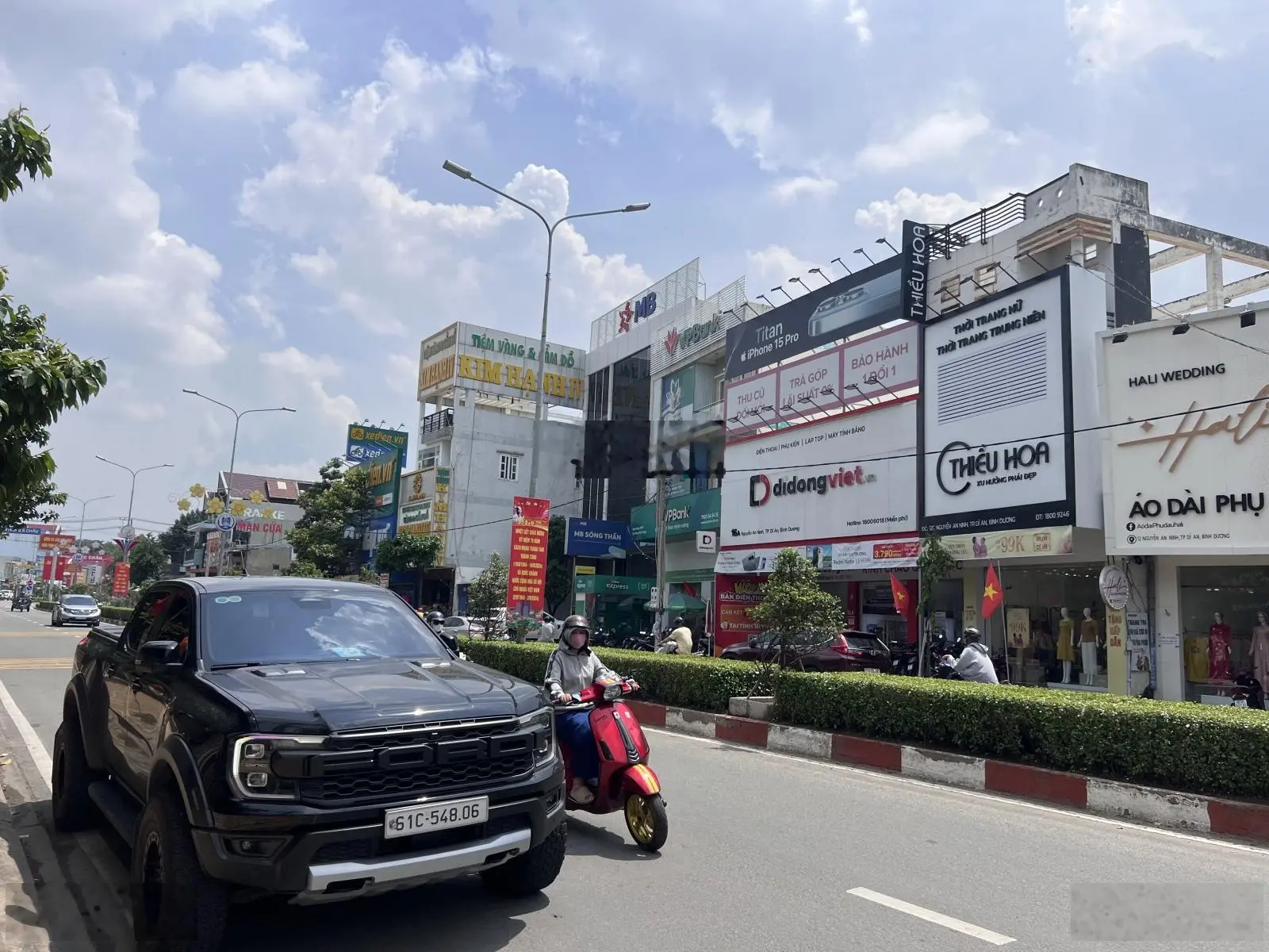 Nhà ngang 6m mt Nguyễn An Ninh tp Dĩ An DT 206m2 vị trí đẹp kinh doanh ViP