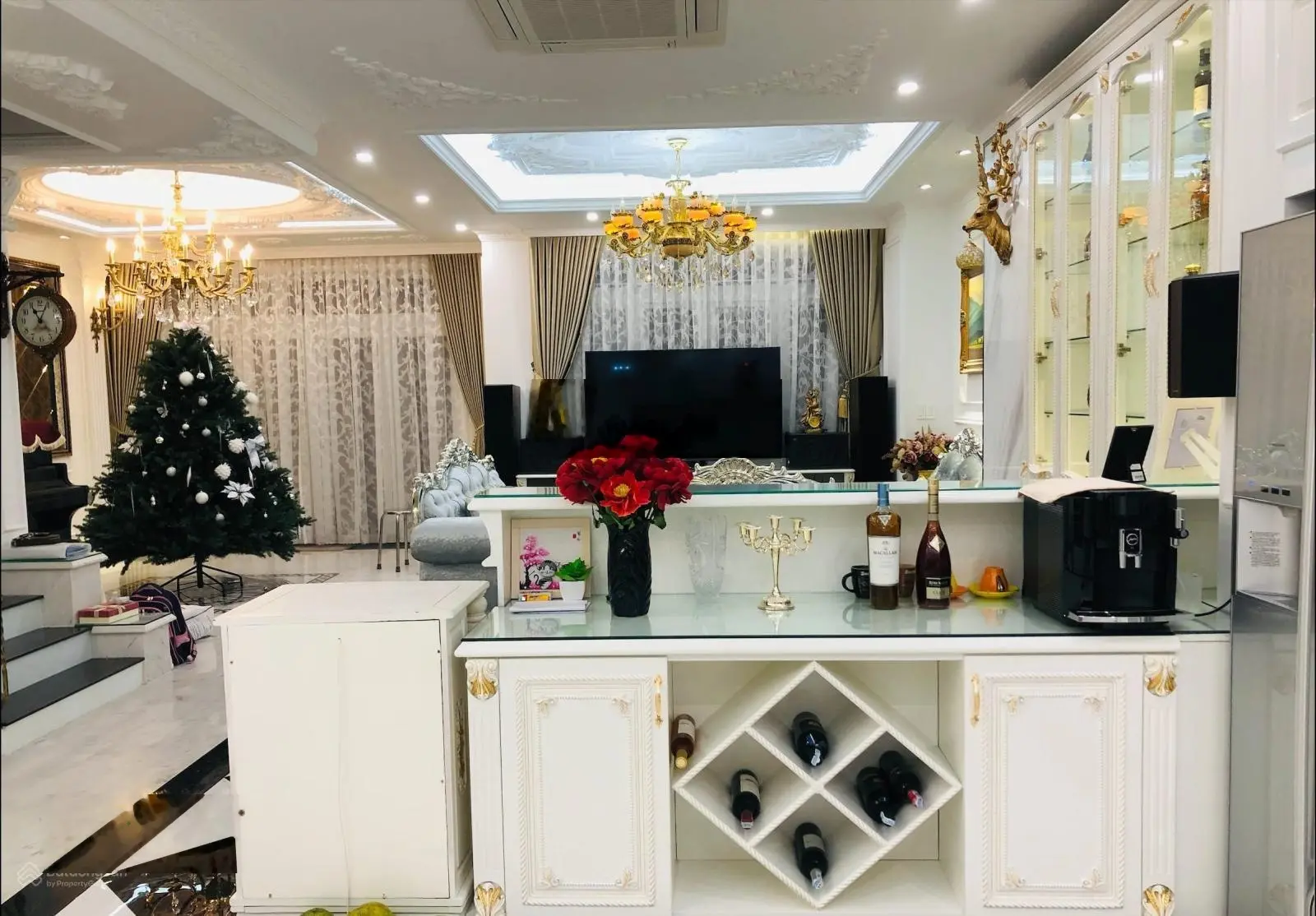 67 tỷ - sở hữu biệt thự 3 tầng đẹp - 260m2 - sân vườn - hồ bơi - Thảo Điền