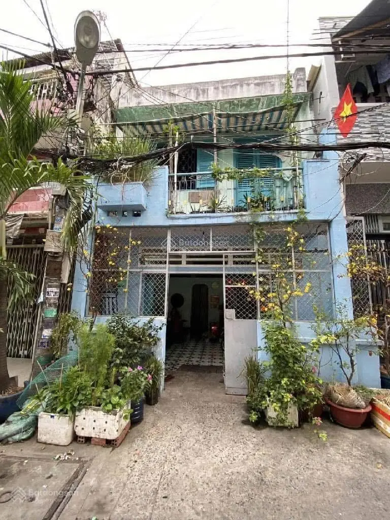 Cách 2 căn ra mặt tiền Hậu Giang, ngay phố ẩm thực, gần trường Chi Lăng, P6Q6