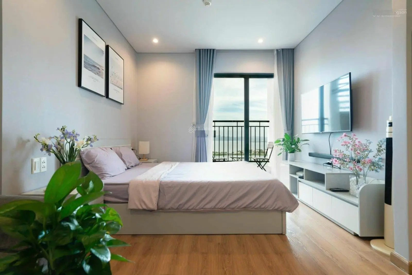 Bán căn hộ Studio view chính biển chung cư Greenbay Garden Bim 30 Tầng Hùng Thắng - Hạ Long