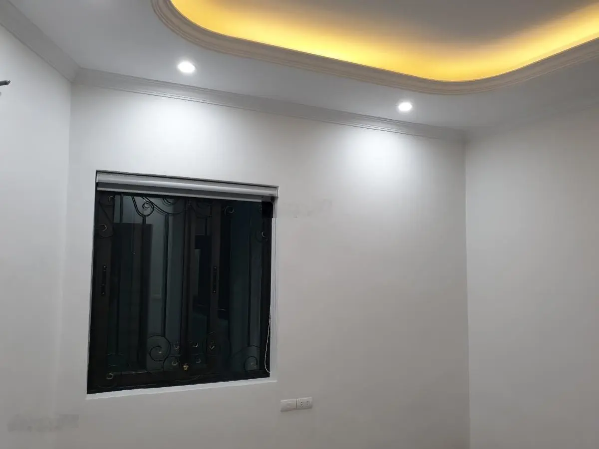 Siêu phẩm có 102! Ở sướng như khách sạn! Bán nhà phố Thịnh Quang 47m2 4 tầng chỉ 7,75 tỷ có TL