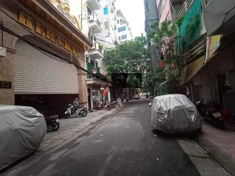 Bán nhà mặt phố tại phố Nguyễn Khắc Nhu - Ba Đình, 57 tỷ, DT 130m2, vỉa hè - kinh doanh ngày đêm