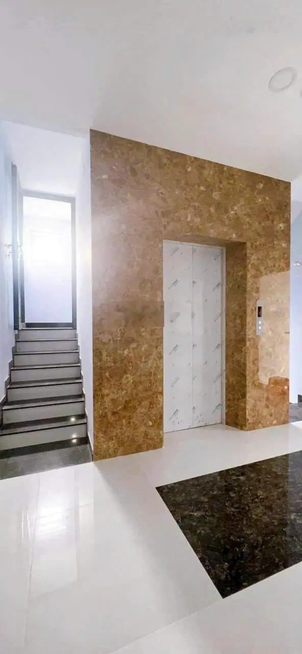 Cần bán gấp toàn nhà 2 mặt tiền, 5 tầng 10x20m, sổ hồng hoàn công, giá bán 32 tỷ thương lượng
