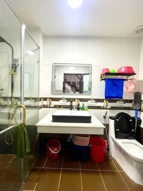 Cần tiền bán nhà tôi giảm chào nửa tỷ DT 41/45m 4 tầng MT 4.2m ô tô đỗ cửa Phương Mai Đống Đa