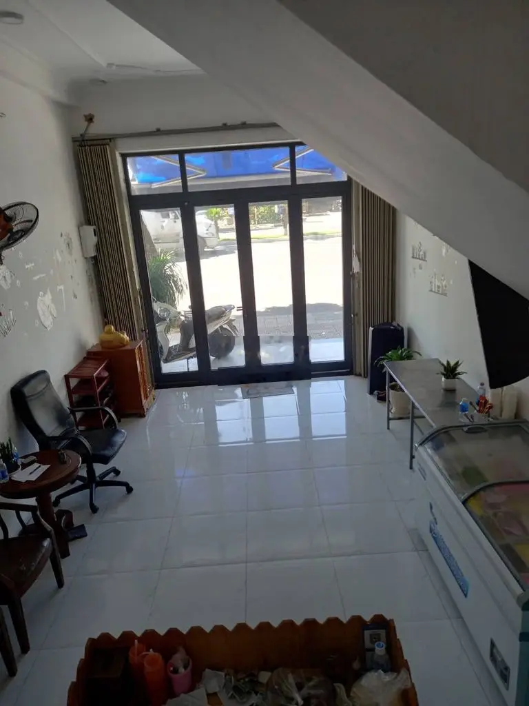 BÁN NHÀ 3 TẦNG MẶT TIỀN NGÔ QUYỀN GẦN NGUYỄN VĂN THOẠI