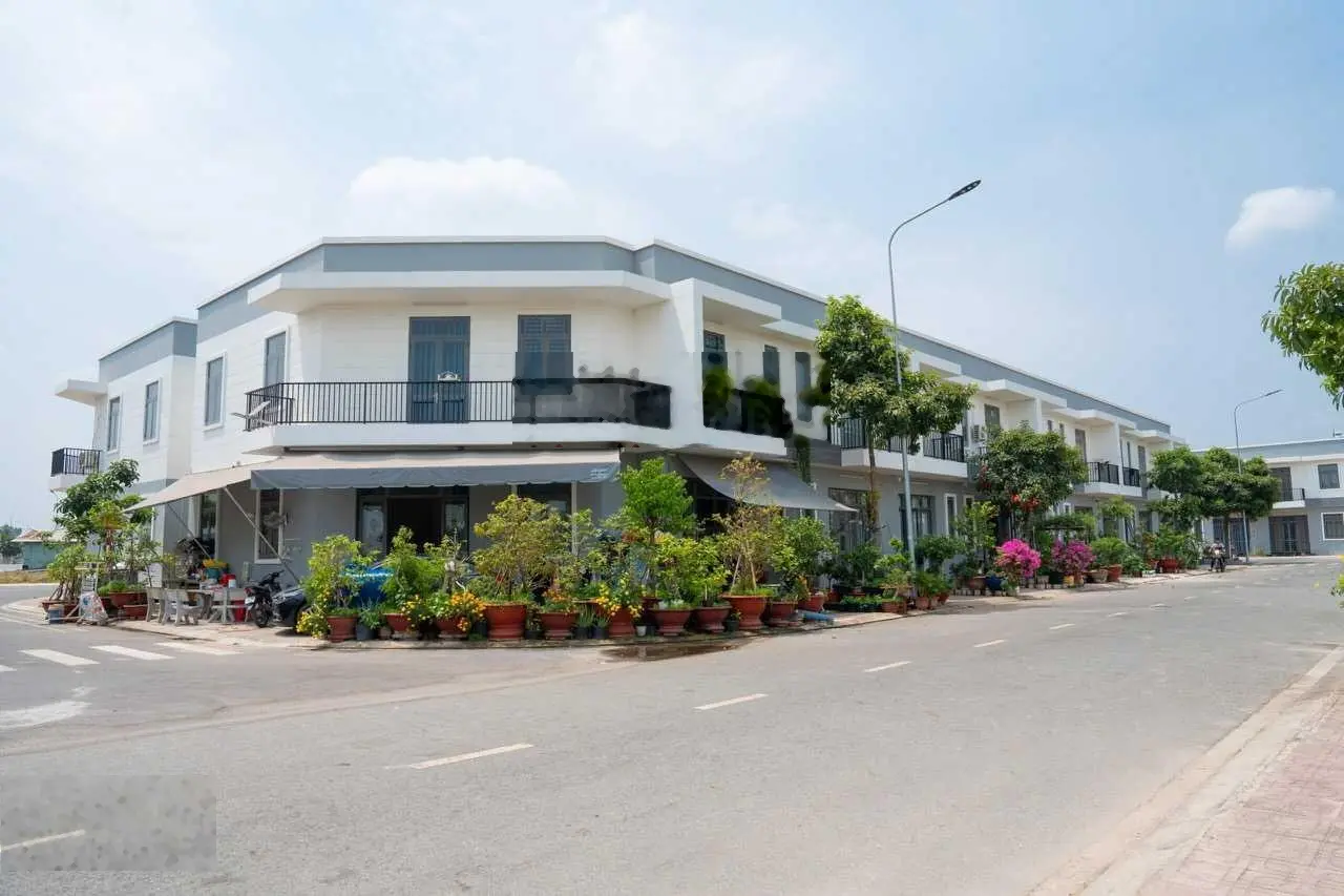 Cần bán gấp lô đất rẻ nhất dự án Mega City giá chỉ 935tr/100m2, ngay trung tâm TP Bến Cát