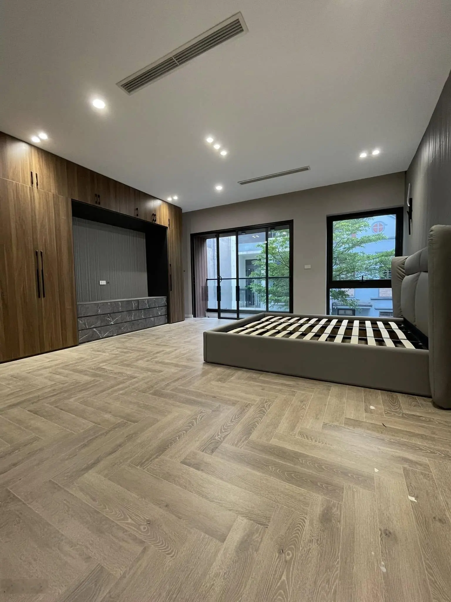 Nhà phố Tư Đình, 72m, PL quân Đội, 7 tầng, thang máy, gara ô tô, full nội thất cao cấp 19.9 tỷ.