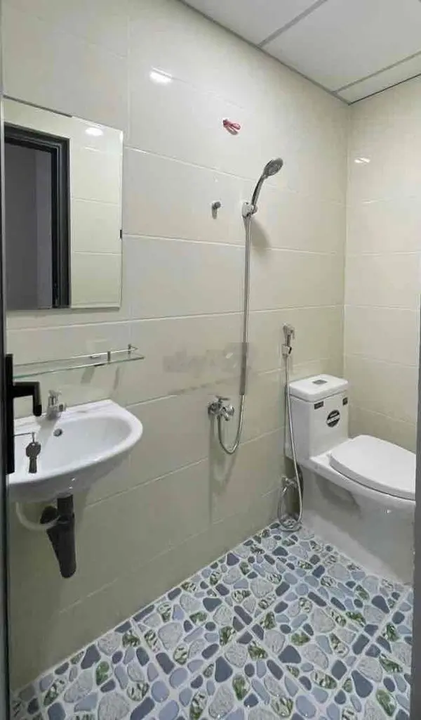 Nhà Bán - Phan Văn Trị / Ngang : 6,7m - Diện tích Sử dụng : 75m2