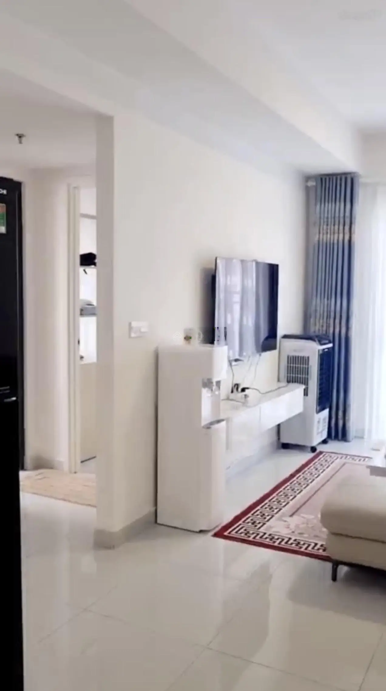 Bán Căn hộ Soho Residence, 2PN, 1WC, 60m2, full nội thất, giá: 6 tỷ 2, liên hệ: 0908 435 ***