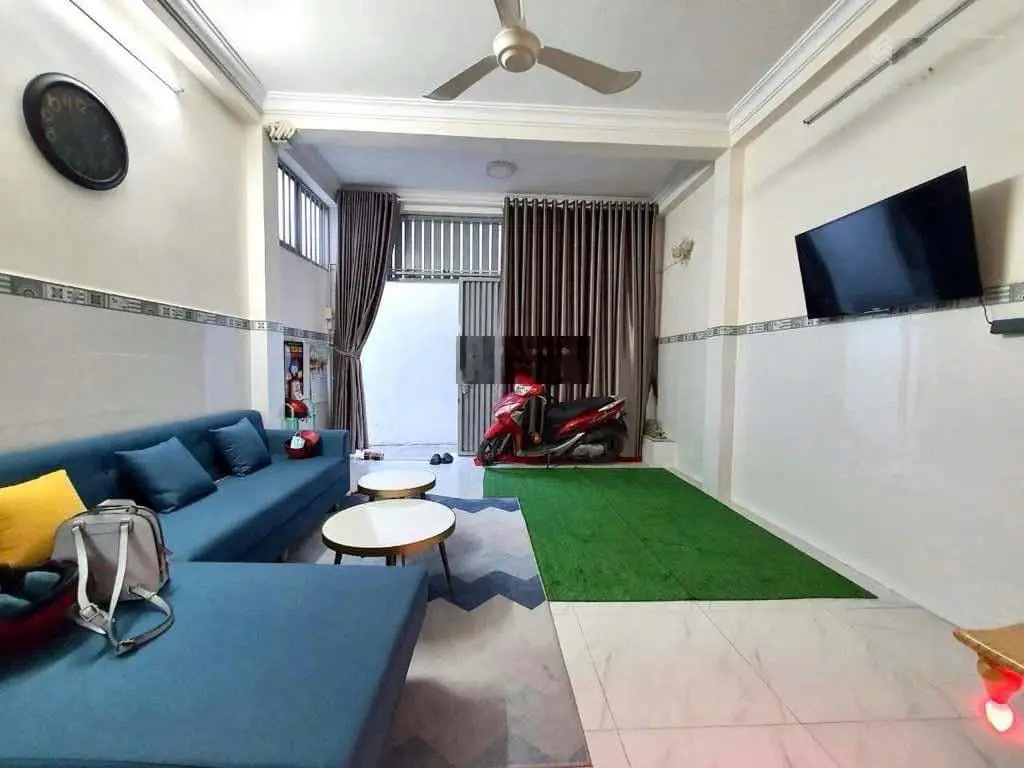 Hàng hót ngay gần bệnh viện lê văn thịnh quận 2 50m2 giá nhỉnh 4tỷ cách hẻm xe hơi 20m