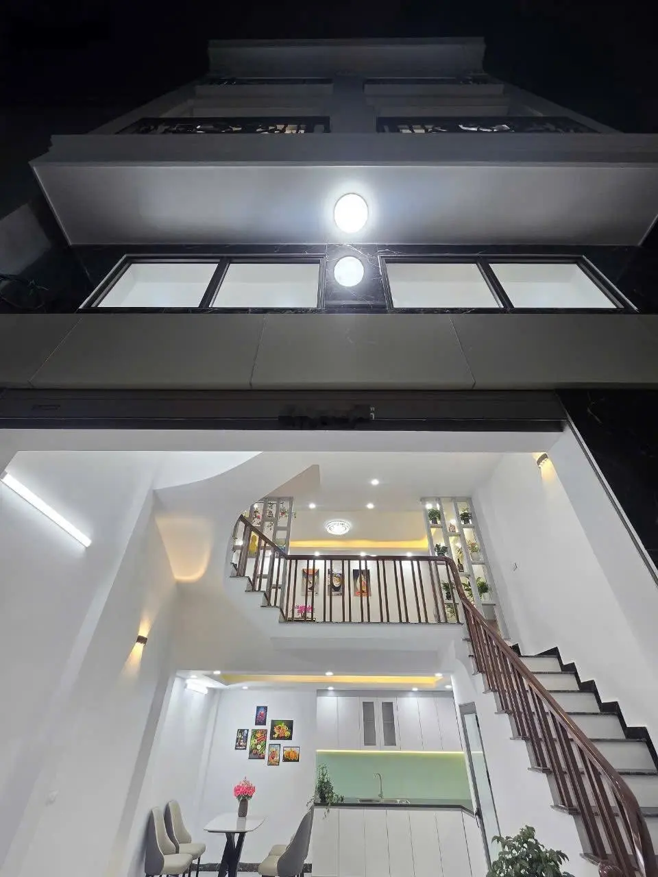 Cc bán nhà Vĩnh Quỳnh, Quỳnh Đô 47m2 x 4,5 tầng ô tô đỗ cạnh 0988913522