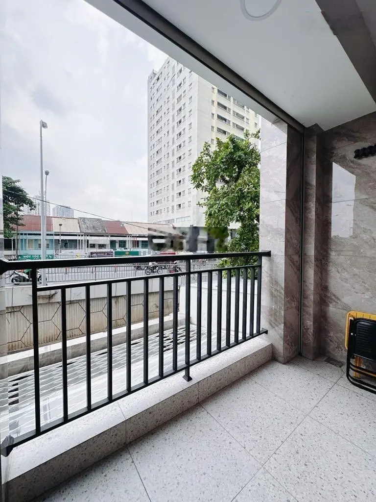 Rẻ giảm 3 tỷ. bán nhà mặt tiền đường nguyễn biểu, nhà đẹp ở ngay hoặc kd chdv. có thang máy. quận 5