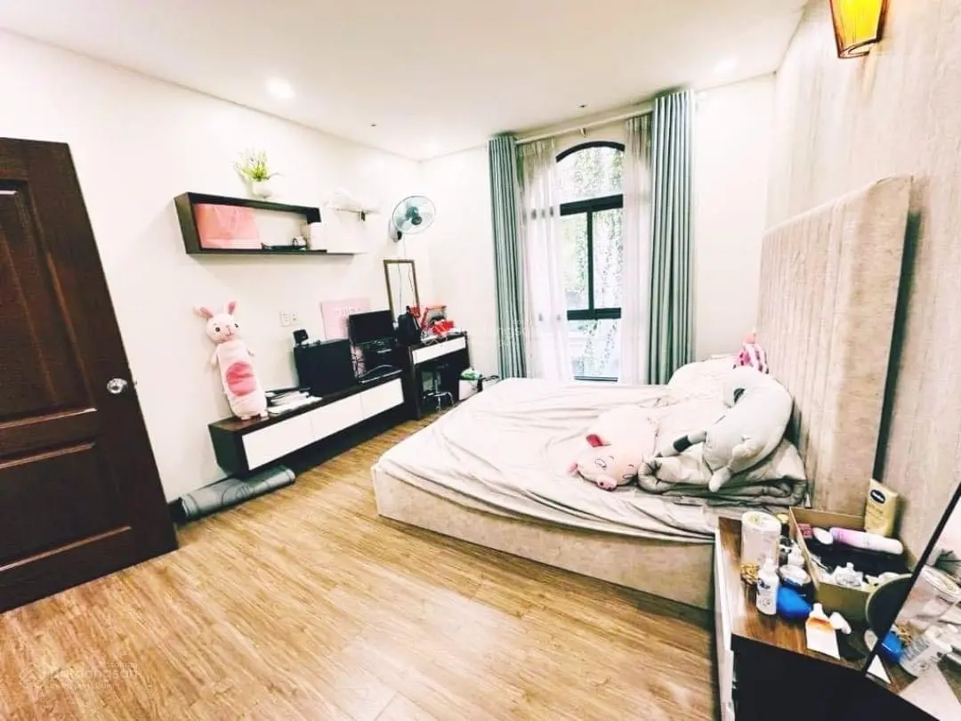 Bán nhà 2 tầng hoàn công, hẻm xe hơi cạnh Đại học Công Thương HCM, DT: 69m2 nở hậu, nhỉnh 5tỷ