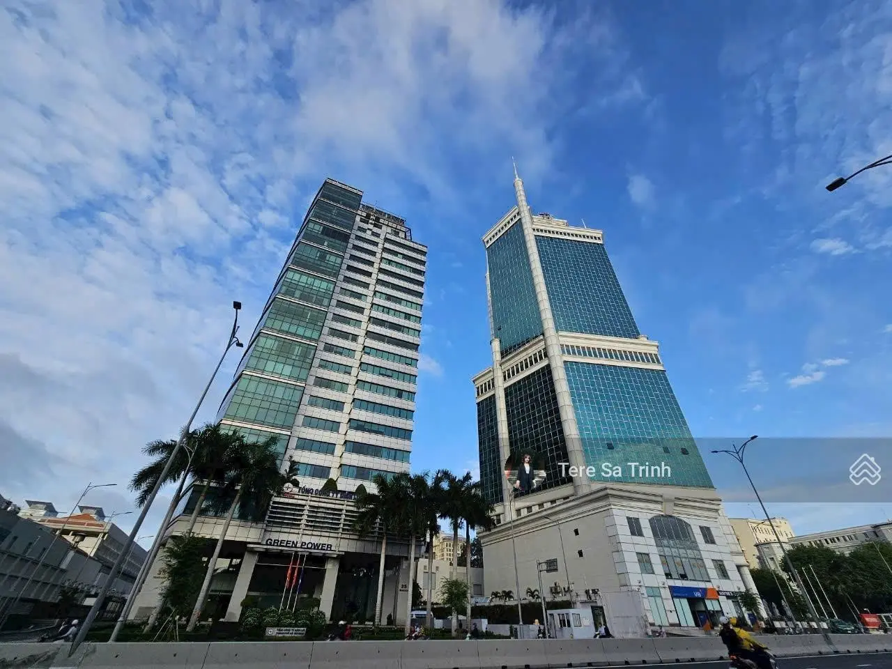 Bán toà nhà NICE BUILDING Điện Biên Phủ - Bình Thạnh(12 x 35m) hầm 10 lầu HĐT:2tỷ/th 200 tỷ(HUTECH)