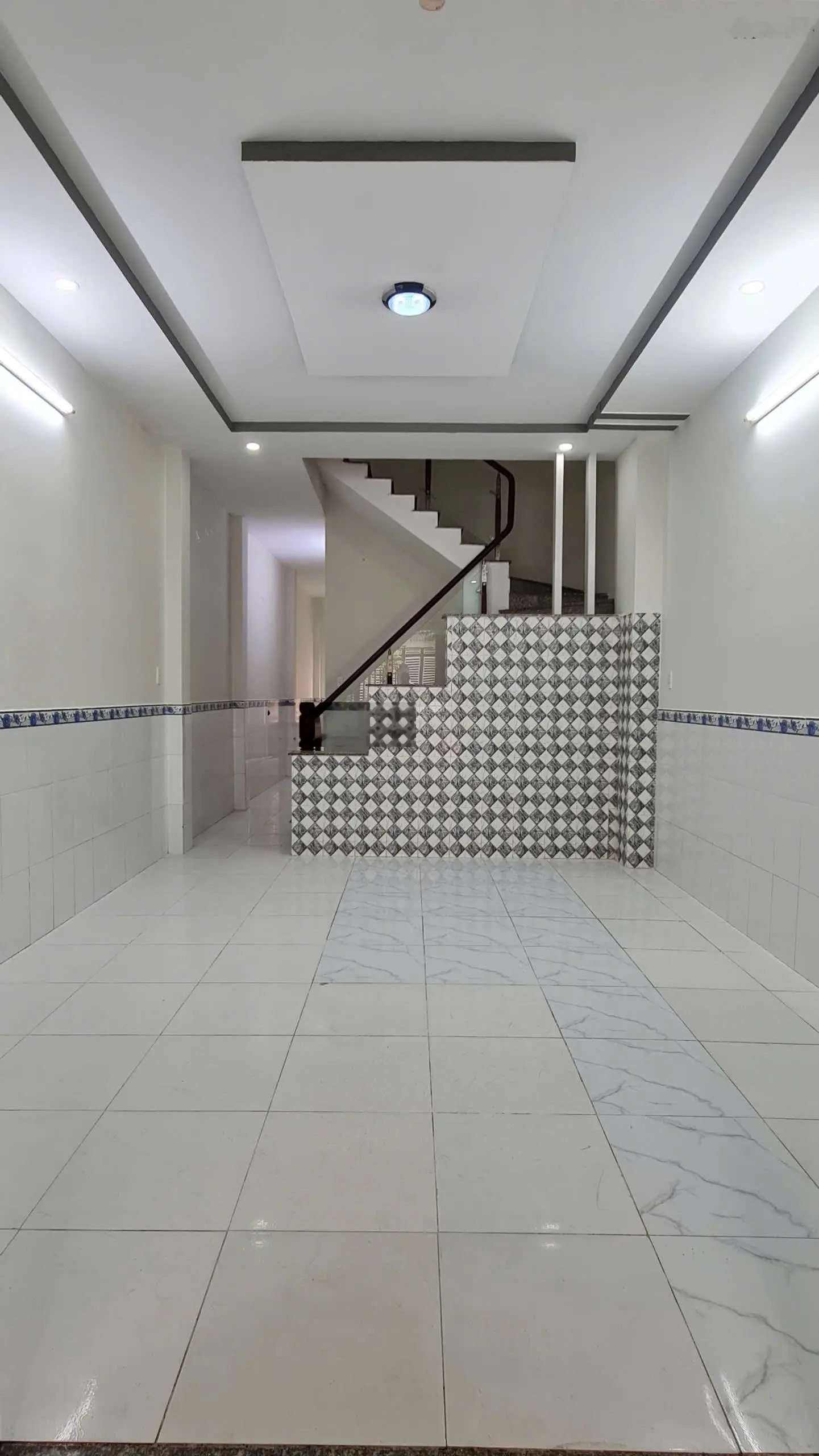 Bán nhà gần cây xăng Tân Kim 4x25m, SHR 1tỷ950tr