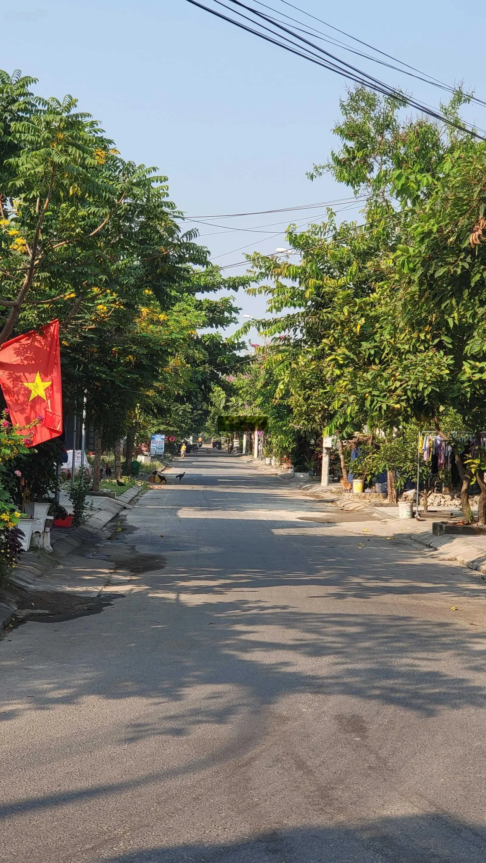 Nhà trọ 5 phòng đang cho thuê. Diện tích 100m2. Sát khu công nghiệp