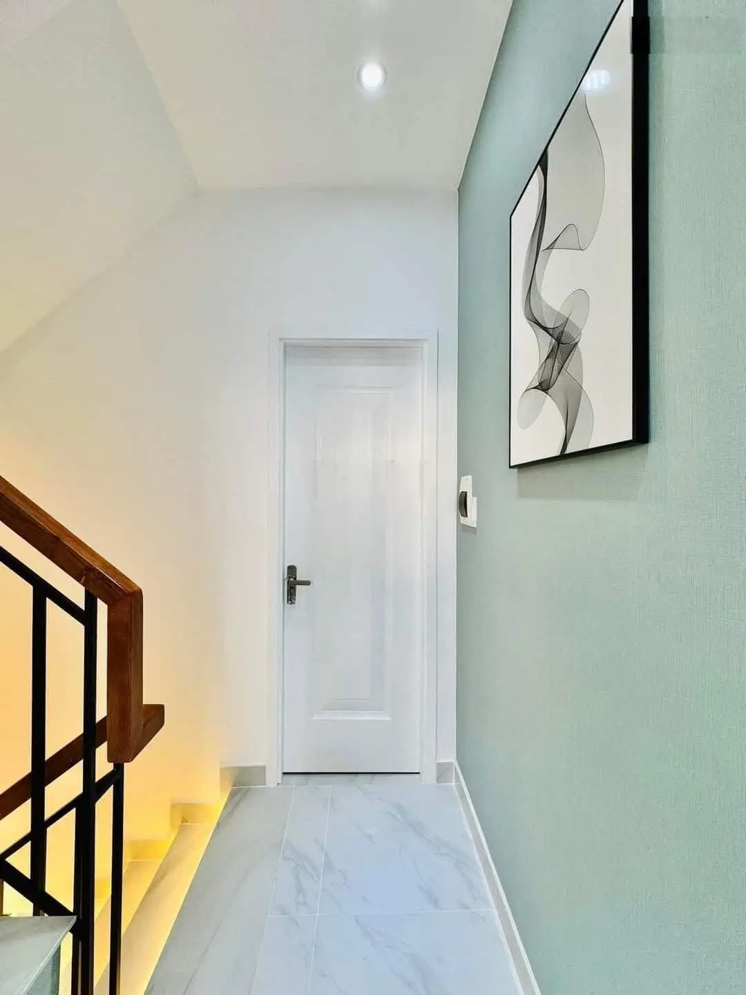 Chị Thảo cần bán gấp nhà 48m2 ngay Lê Đại Hành, Q11. Sổ hồng riêng. Hẻm xe hơi