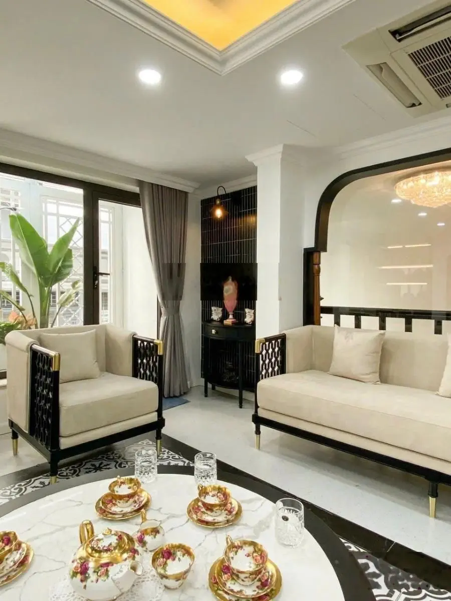 Bán nhà phân lô Nghi Tàm, quận Tây Hồ. Gara ô tô