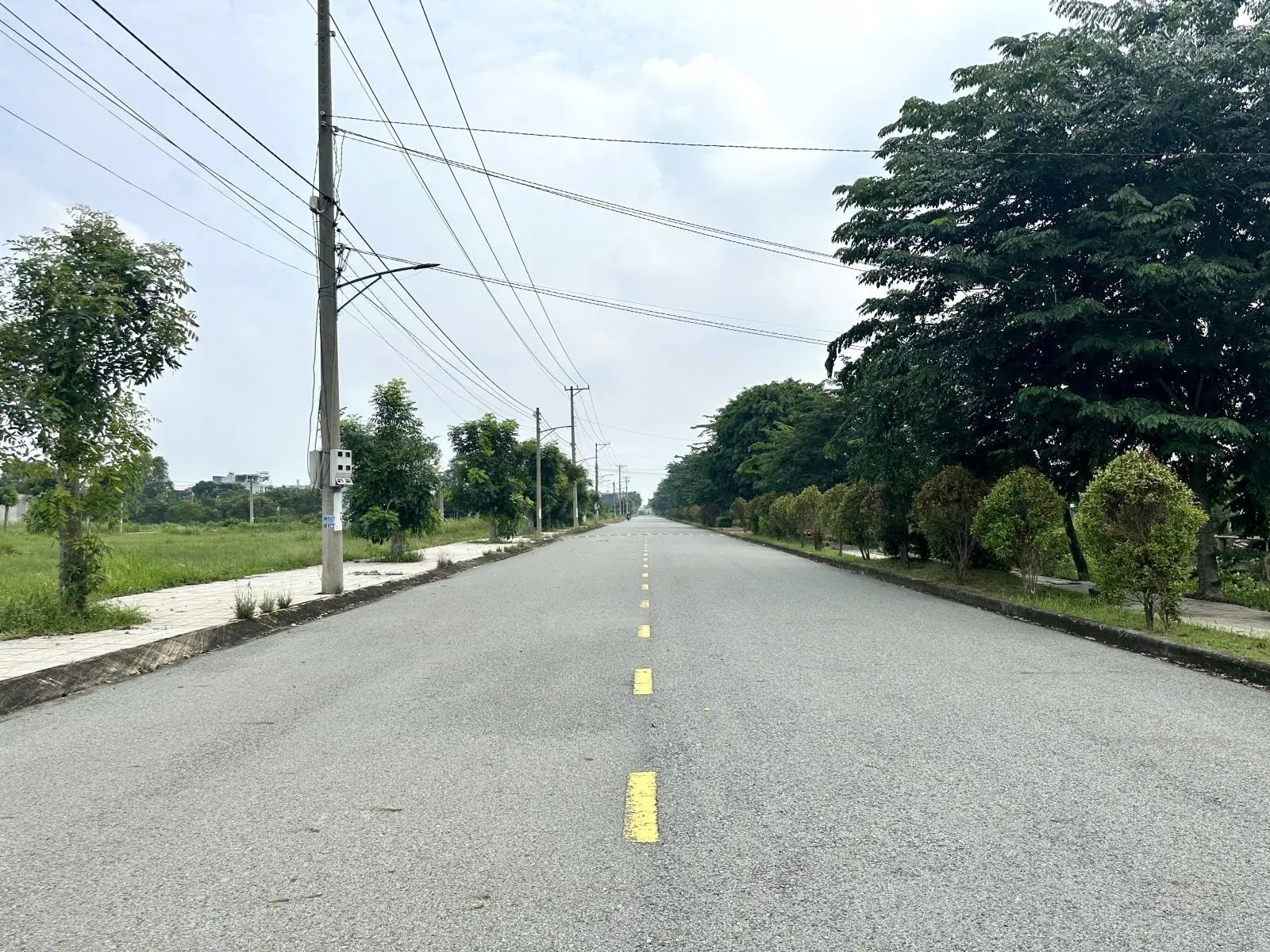 Đất mặt tiền view kênh Sông Trăng 100m2 giá 1 tỷ 600 triệu | 0915 852 *** Ms. Nhanh