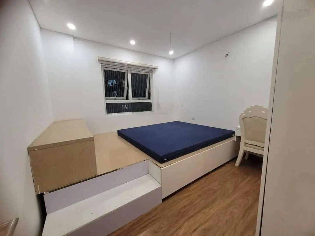 Tôi cần bán nhanh căn hộ 3 phòng ngủ, tầng đẹp, căn góc, 2 mặt thoáng, căn hộ duy nhất giao bán.