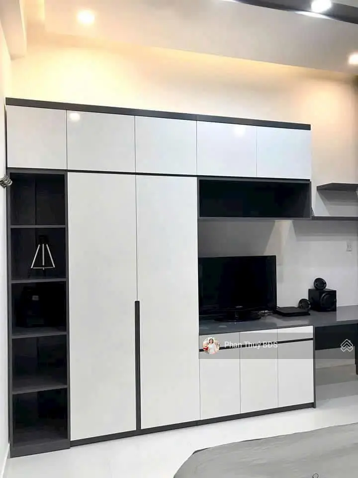 Bán nhà Tô Ngọc Vân giao Phạm Văn Đồng 3 lầu giá 5.790 tỷ