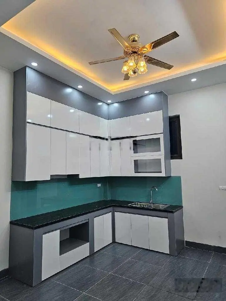 Vạn Phúc, Hà Đông. Ngõ rộng, ôtô cửa, kinh doanh VP. 5 tầng. MT 3,9m. Giá 12,9 tỷ