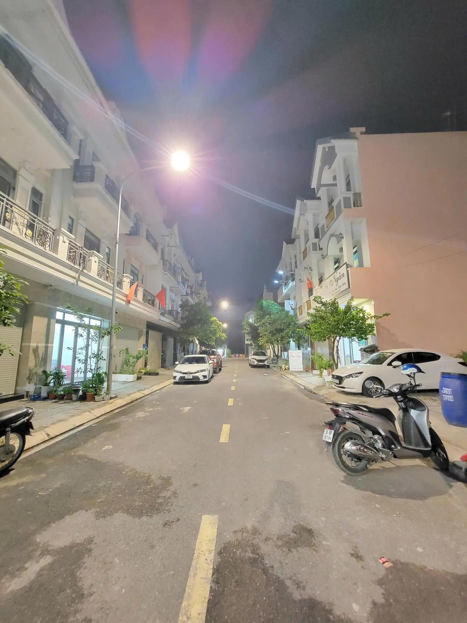 Bán nhà 1 trệt 2 lầu 67,5m2(4,5x15) tặng full nội thất gần vòng xoay an phú KDC An Phú 1, p. An Phú