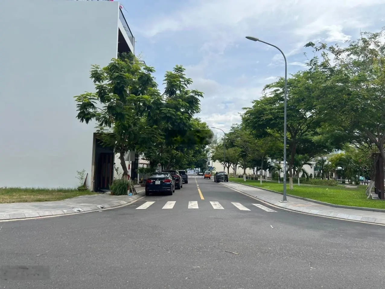 Cần bán lô đất siêu đẹp, mặt tiền rộng 20m đường Số 8, KĐT Hà Quang 2, Nha Trang, đối diện TTTM