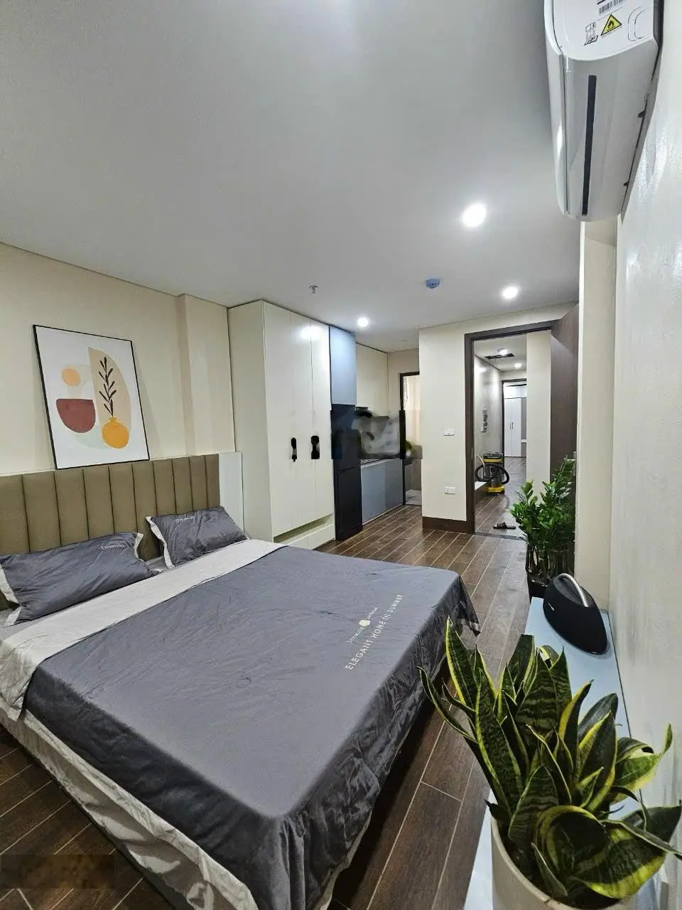 Ngõ ô tô, cách MP 100m. Bán chung cư mini giá 17,2 tỷ Đường Trần Phú, Văn Quán 70m2x7t - 13 căn hộ