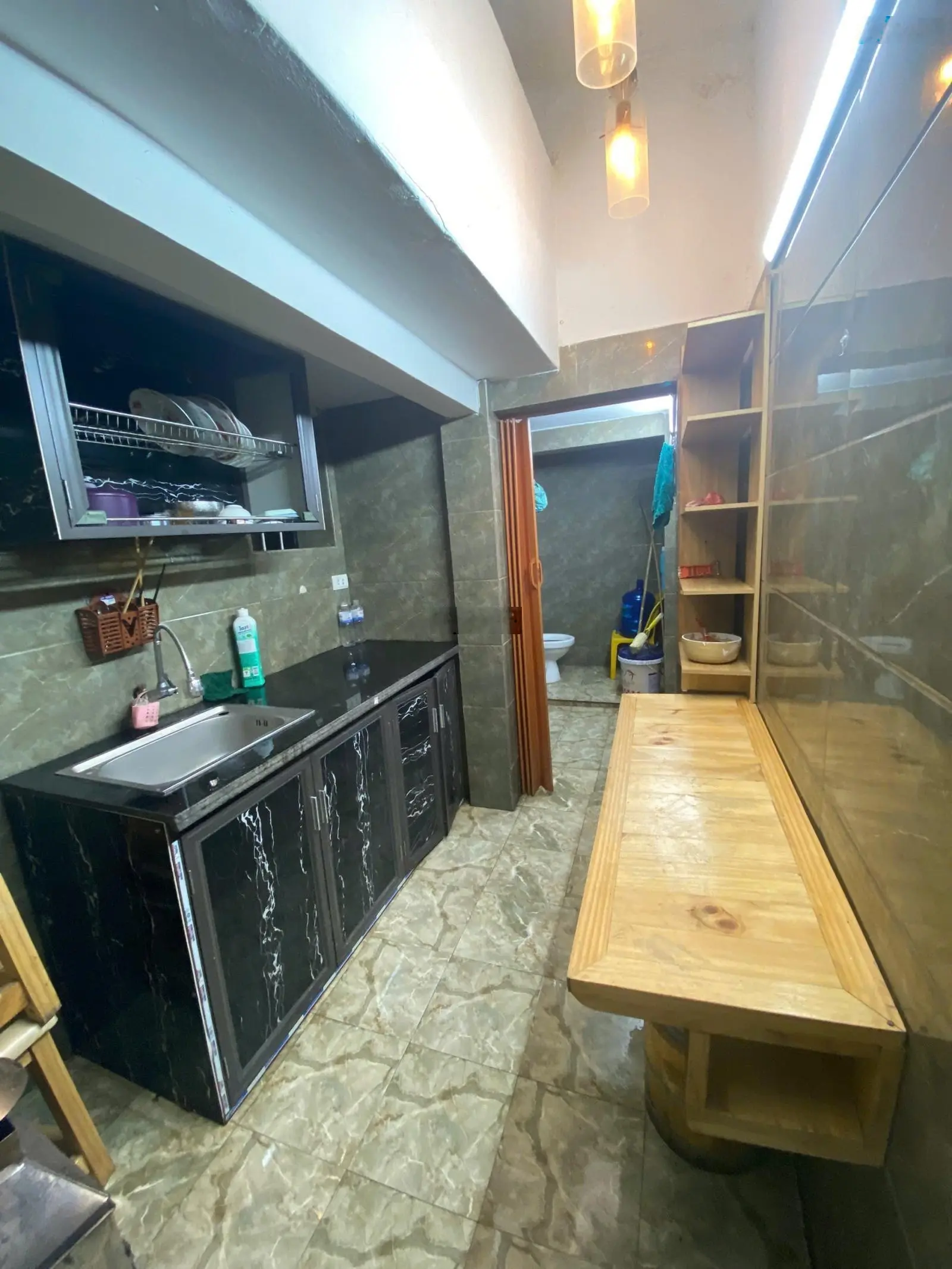 Bán gấp nhà tập thể tầng 2 Huỳnh Thúc Kháng, trung tâm Đống Đa, giá người nhà 80m2/tầng 2/4,1tỷ