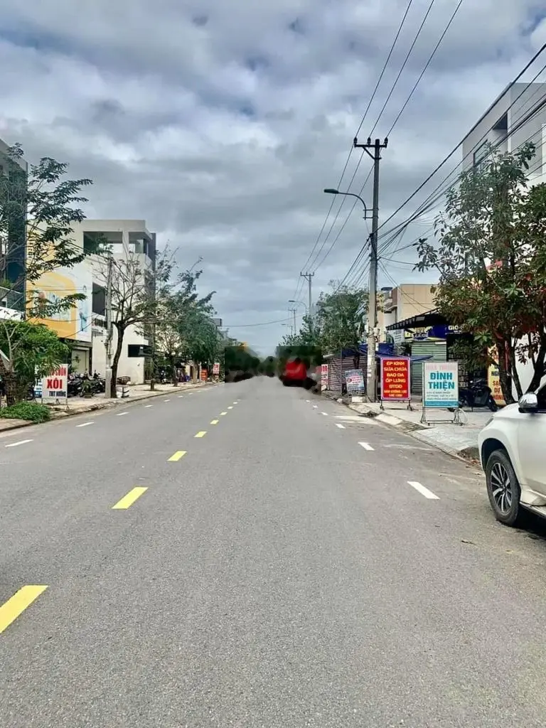 Bán đất đường lê quảng chí - hoà xuân , cẩm lệ .