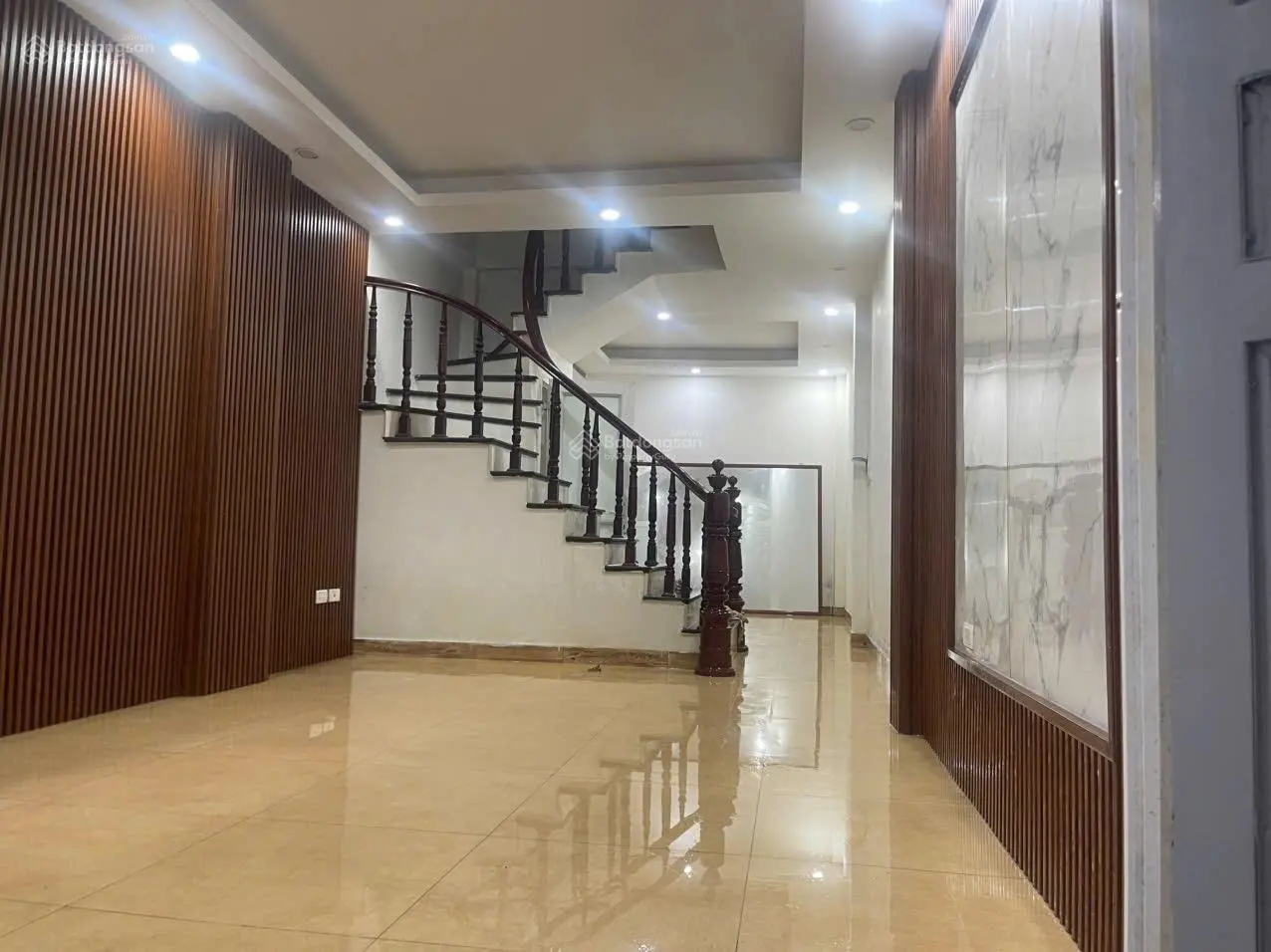 Bán nhà riêng đường Thúy Lĩnh, 4,25 tỷ, 35m2, 3PN, 2WC, pháp lý đầy đủ, hot!