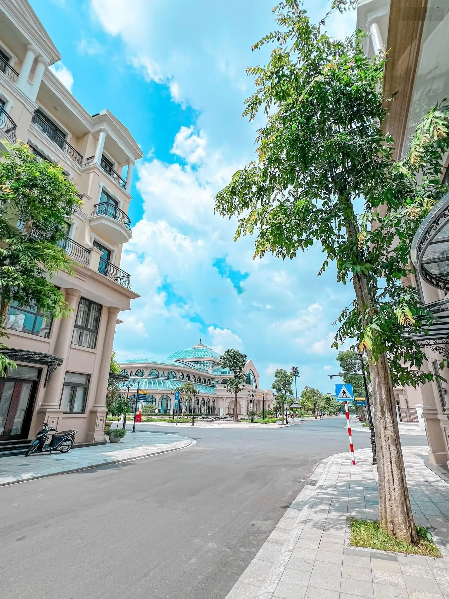 Bán liền kề Đảo Dừa DT 63m2 XD 5 tầng, khu VIP thứ 2 Vinocp2 sát bể bơi, quảng trường, giá 8.7 tỷ