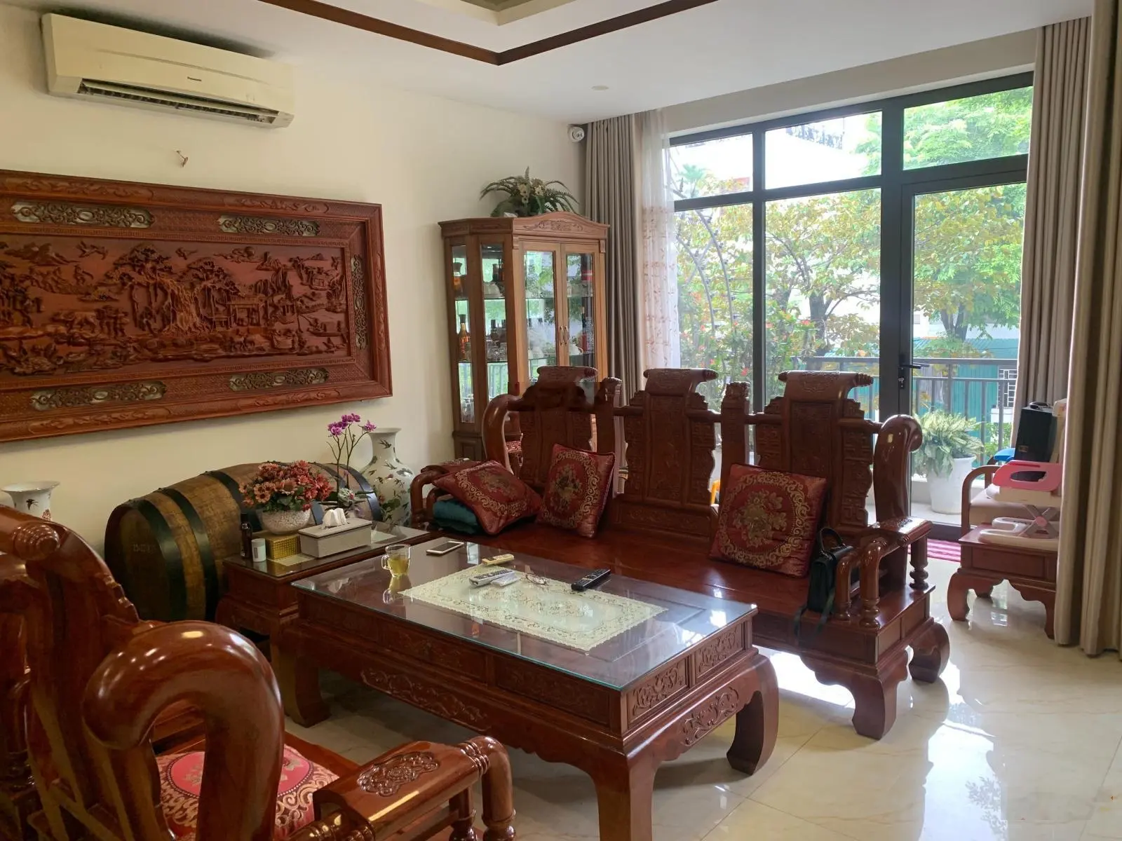 Bán Biệt thự mặt công viên 162m2x5 tầng full nội thất thang máy, chỉ 28tỷ -ForesaVilla Xuân Phương