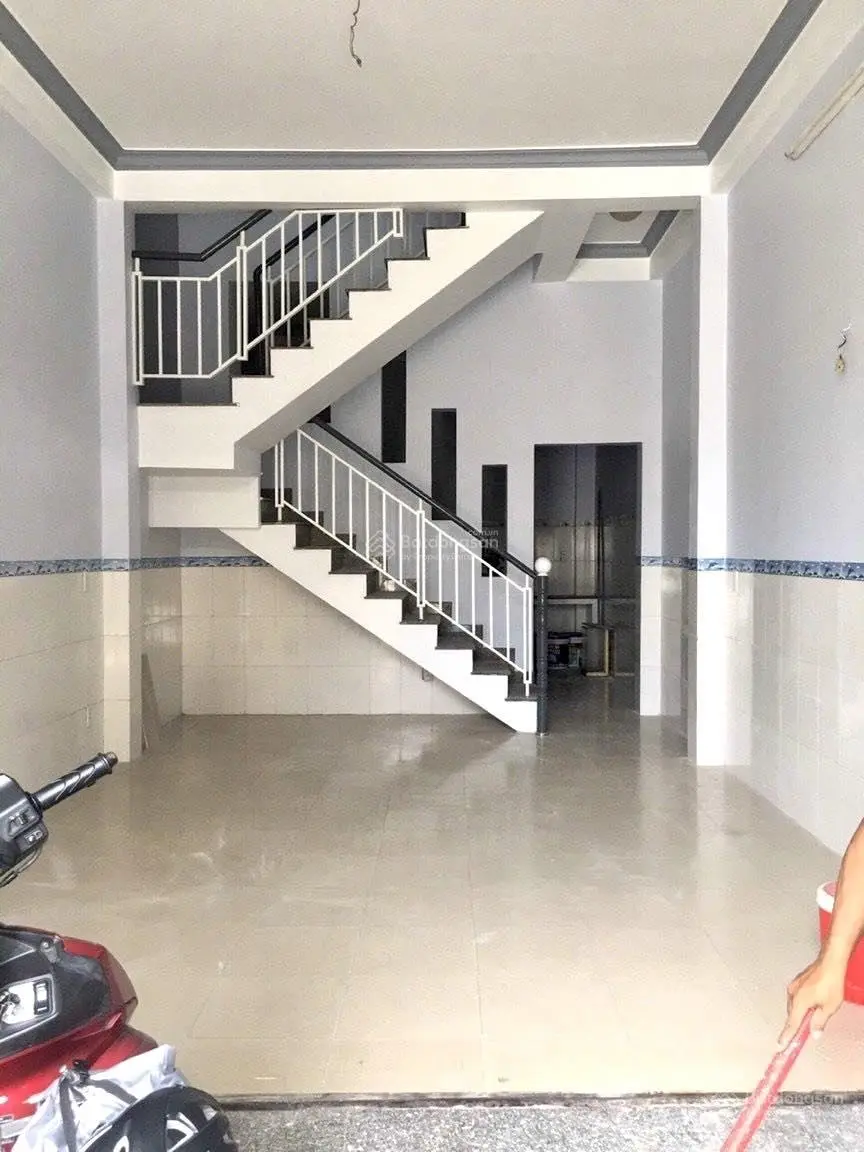 Bán nhà đường Ao Đôi - 4 tầng lầu sân thượng - sổ hồng hoàn công - hẻm xe tải thông 4,8 tỷ TL