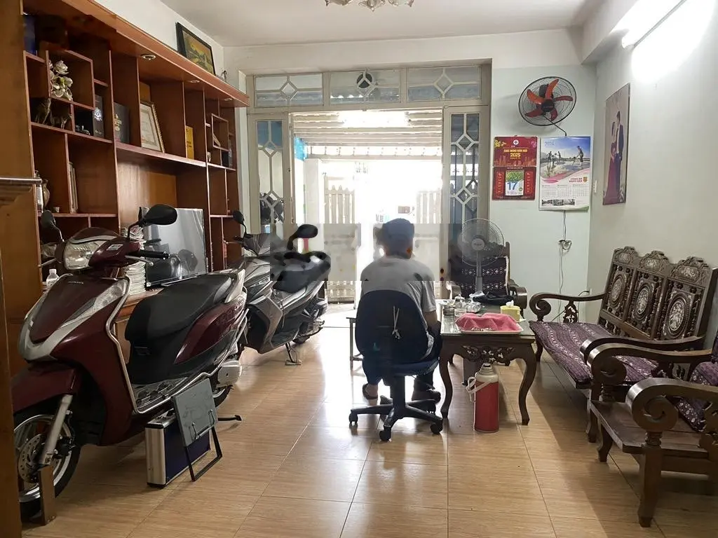 MẶT TIỀN ĐUỜNG 109 - Phước Long B - quận 9