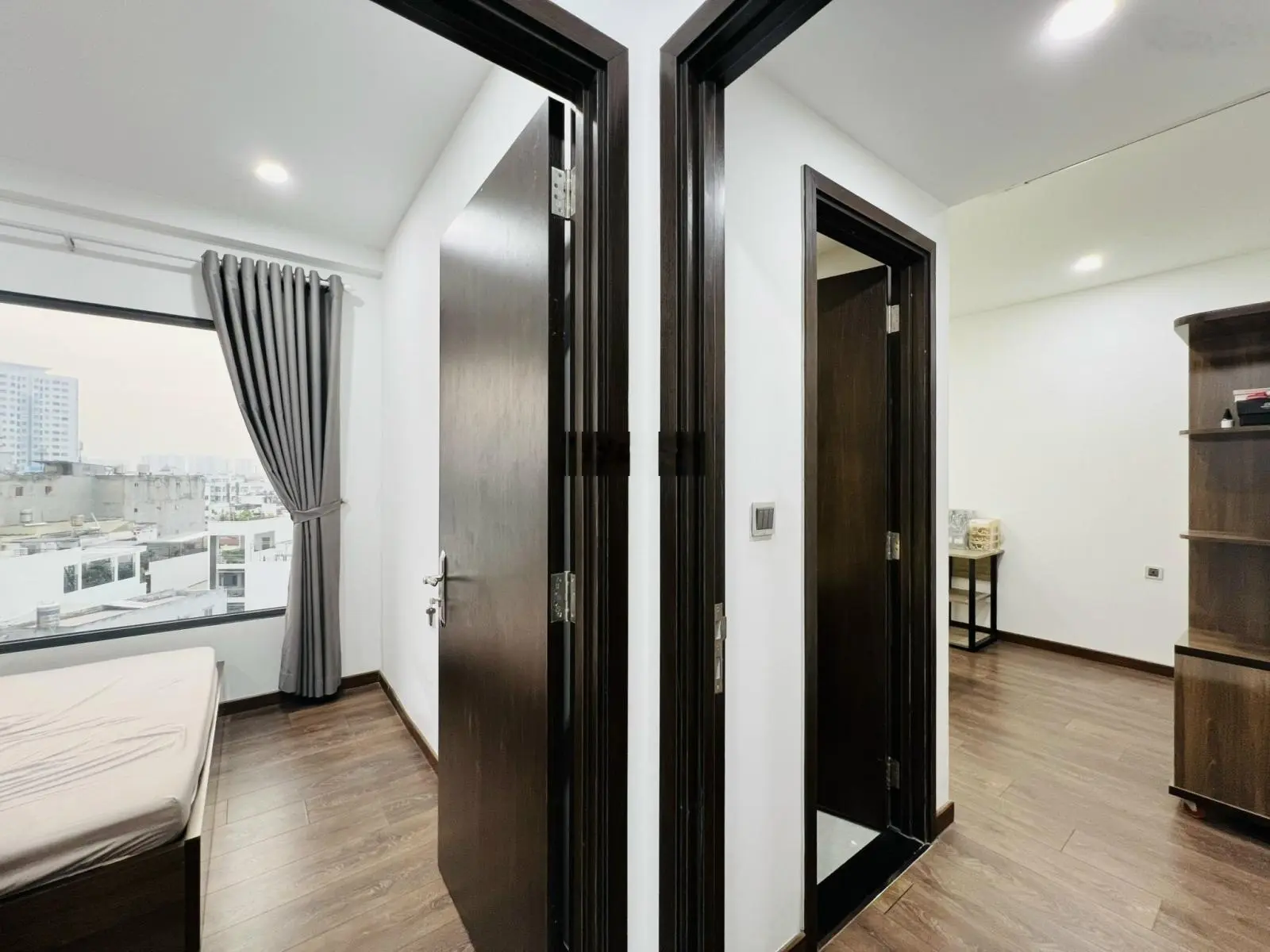 Bán căn hộ Res Green, 3PN, 2WC, 83m2, căn góc, full nội thất, sổ hồng riêng, giá: 4 tỷ 5
