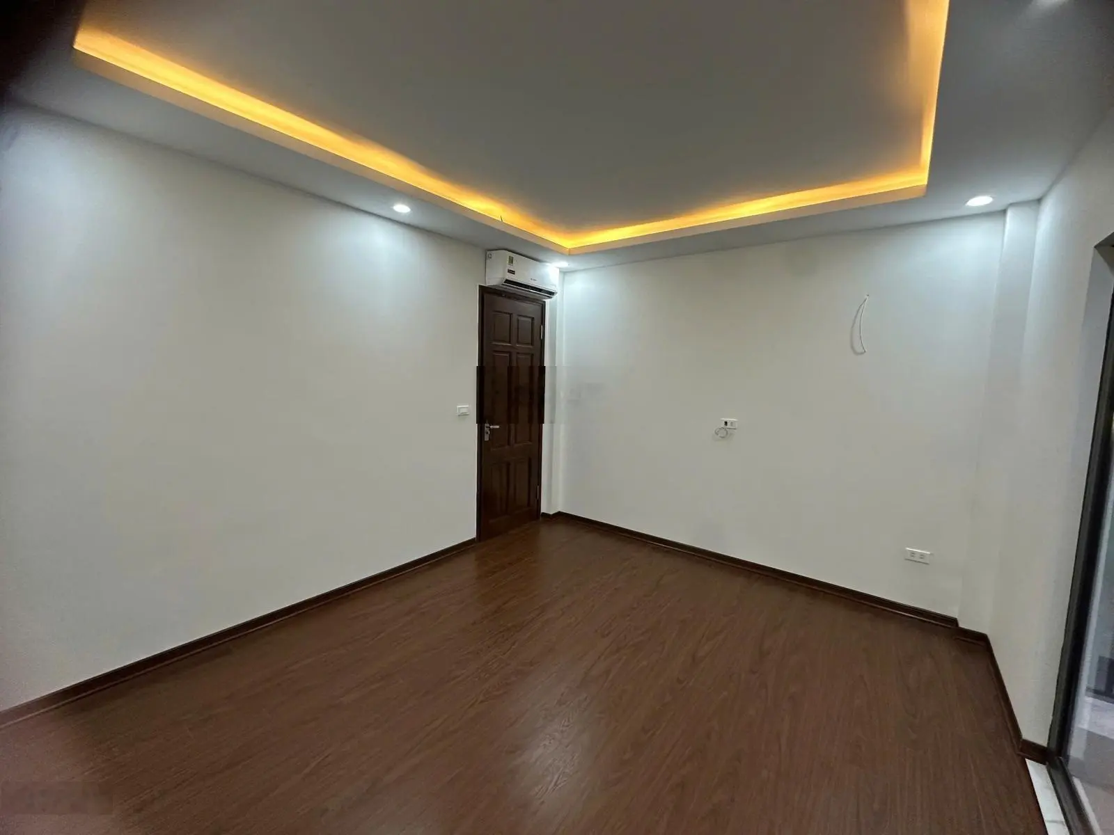 Nhà đẹp thanh trì 6tầng thang máy gara ôtô