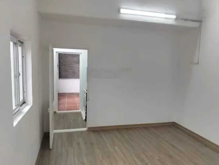 Tân_ấp - phúc_xá - ba đình dt : 41/50m 4,5 tầng mt 3,7m chỉ 6,3 tỷ ngõ rộng - ô tô đỗ cổng .