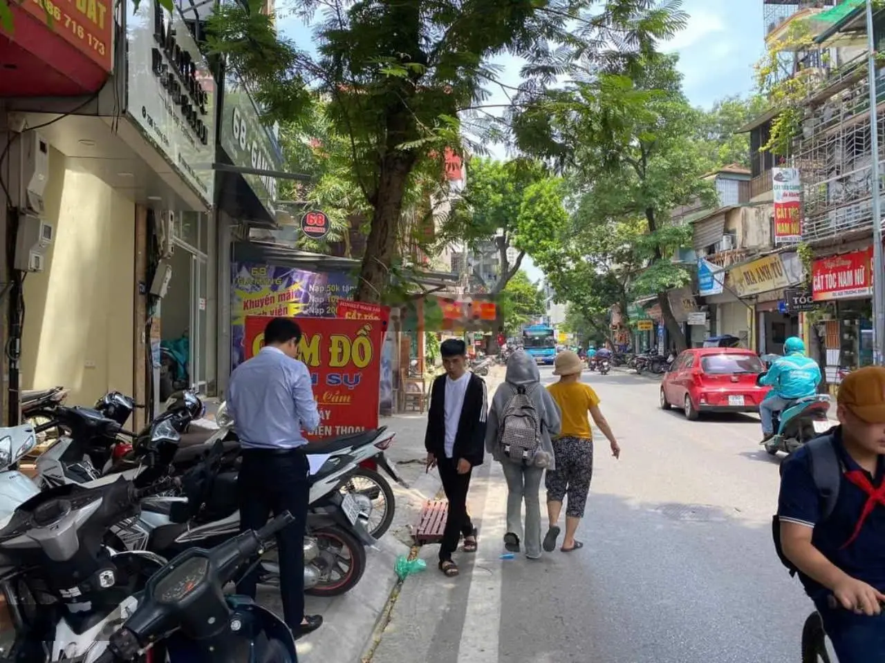 BÁN NHÀ MẶT PHỐ QUẬN THANH XUÂN(BXT) 70m 4tầng MT4.3m khu trungtâm KD sầmuất tiện ích bạtngàn 13 tỷ
