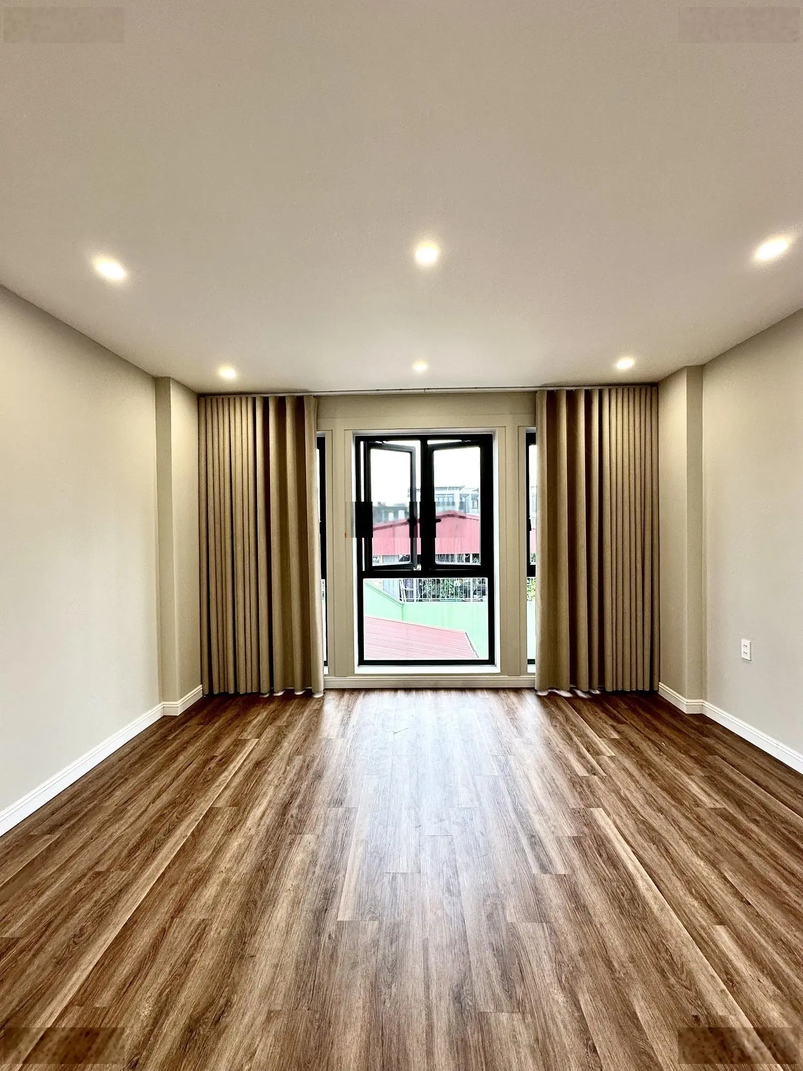 Siêu phẩm cực đẹp không điểm chê trung tâm vườn hoa Máy Tơ - Ngô Quyền, full nội thất, cực thoáng