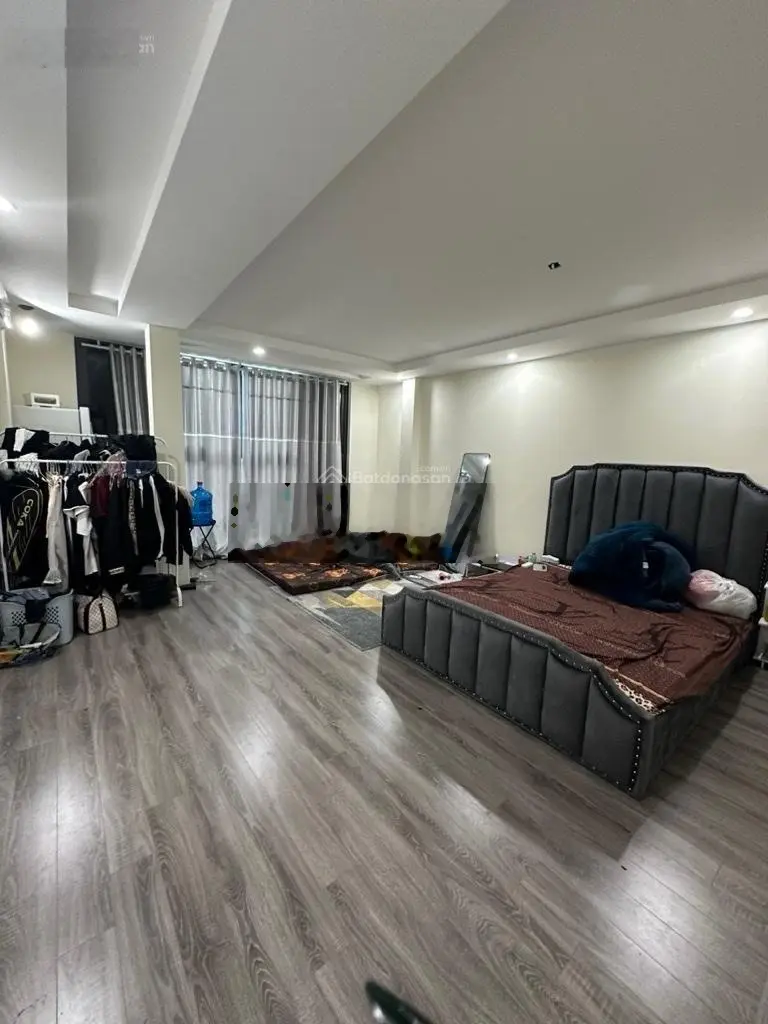 Nhà ngọc lâm kinh doanh, vỉa hè , ô tô tránh 46m2 - giá chỉ nhỉnh 13 đồng