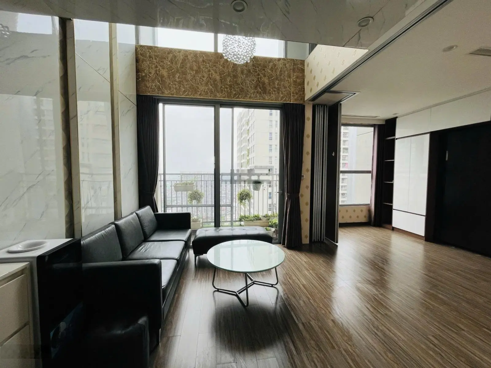 [Mới] Chính chủ gửi bán gấp căn Duplex thông tầng 3 Ngủ 100m Full đồ tại Vinhomes Gardenia Hàm Nghi